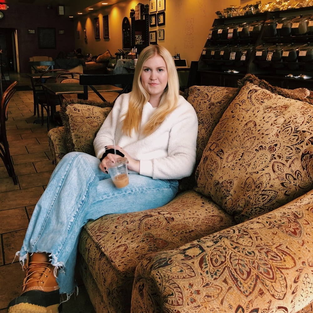 Meet your Posher, Brooke